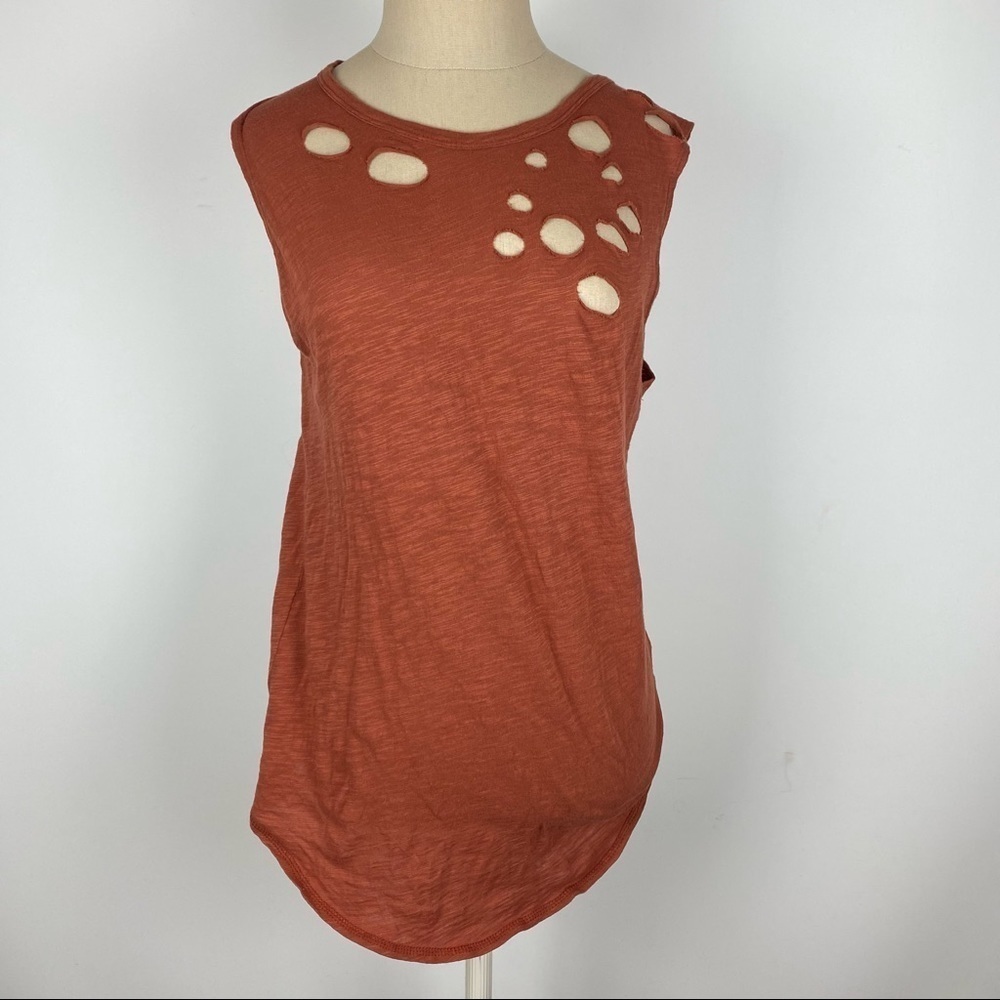 Fantastic Fawn Rust Distressed Tank Top S